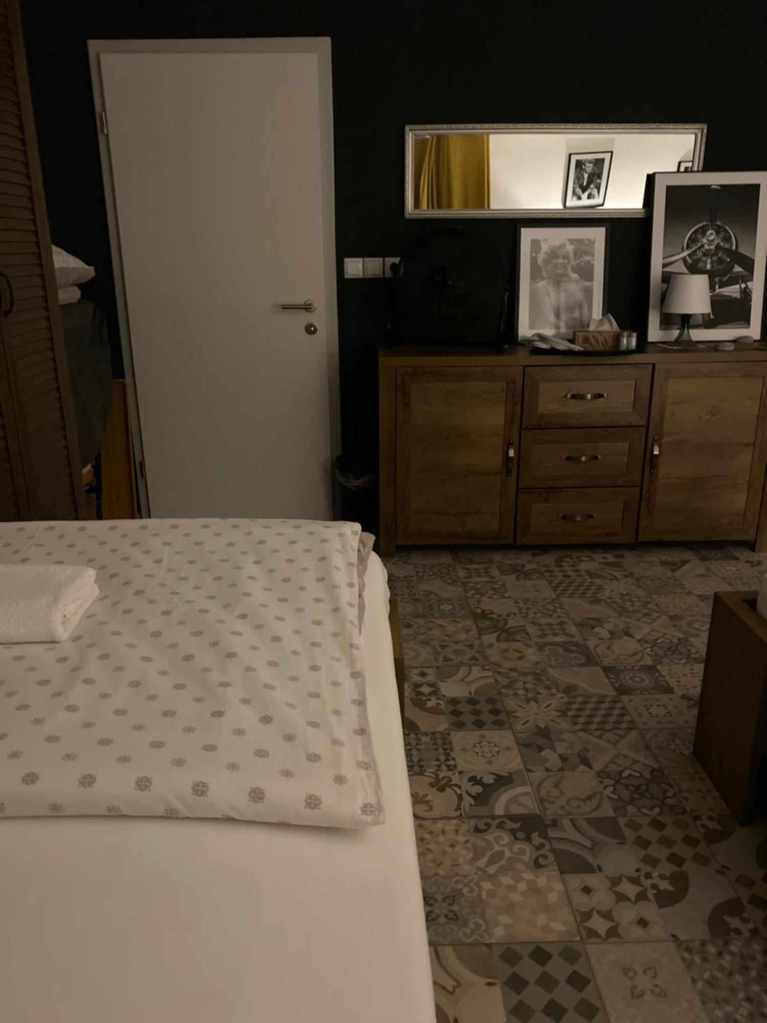 Rooms & Apartment Zala Airport Shuttle Option Церкле на Горенскем Екстериор снимка