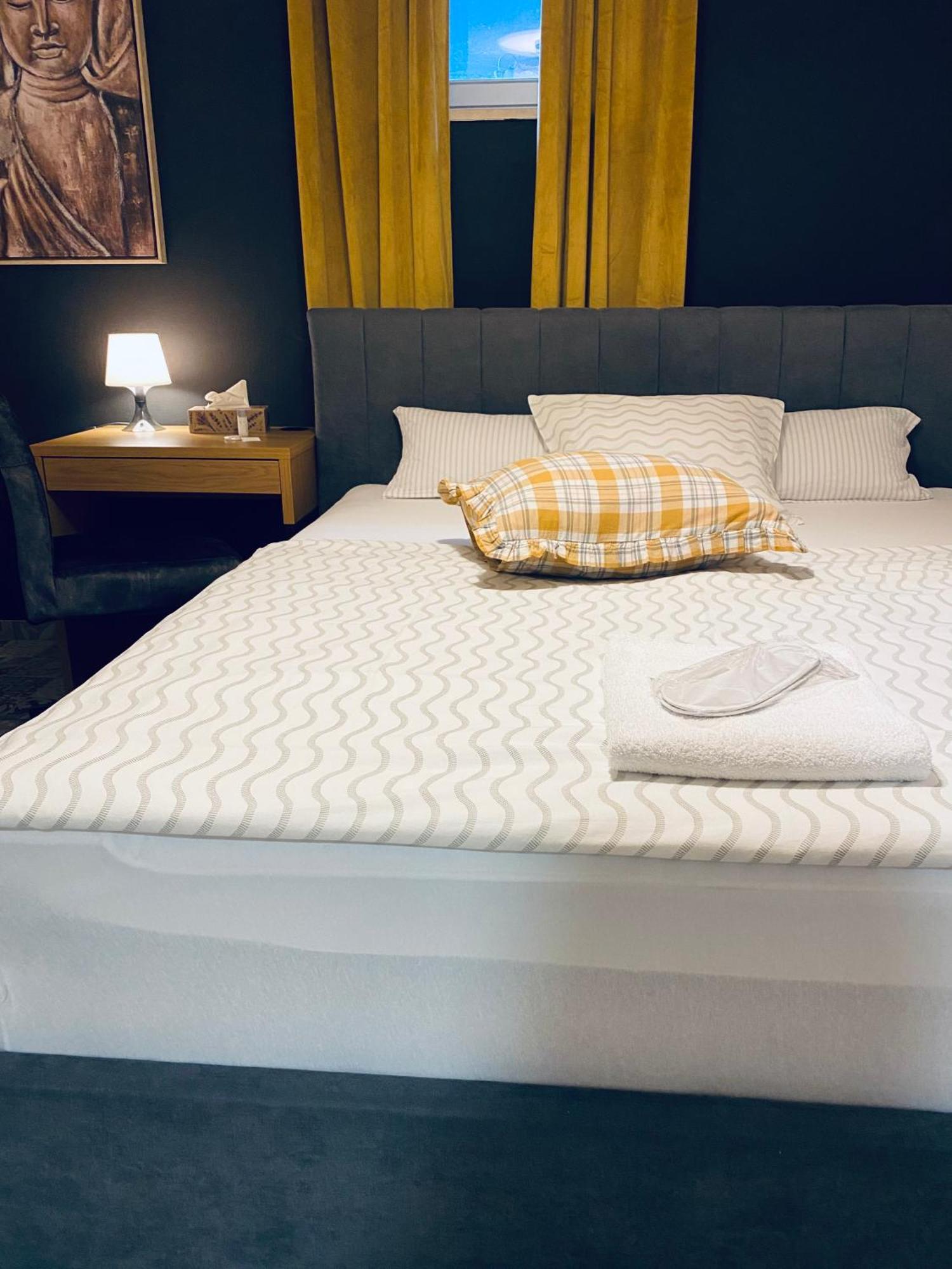 Rooms & Apartment Zala Airport Shuttle Option Церкле на Горенскем Екстериор снимка